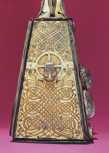 El lado plateado del relicario de la campana de San Patricio, de Armagh, Irlanda, c.1100